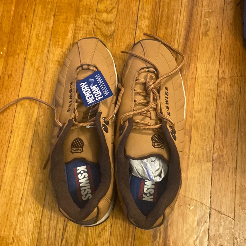 K-Swiss
